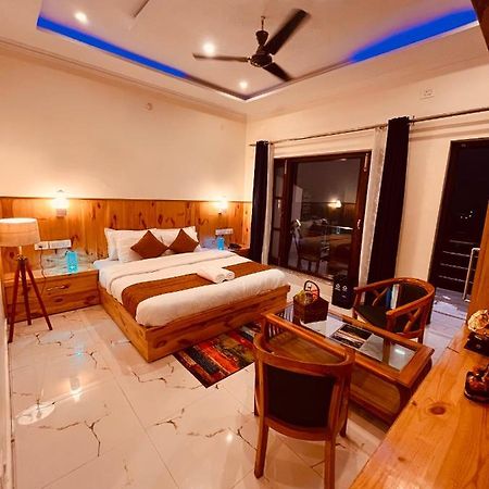 Sitara Resort, Scenic Mountain View Rooms With Balcony & Terrace موسوري المظهر الخارجي الصورة