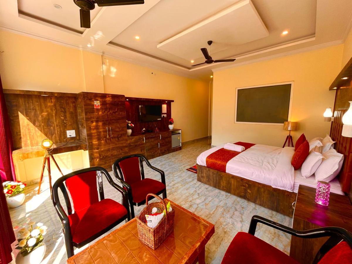 Sitara Resort, Scenic Mountain View Rooms With Balcony & Terrace موسوري المظهر الخارجي الصورة