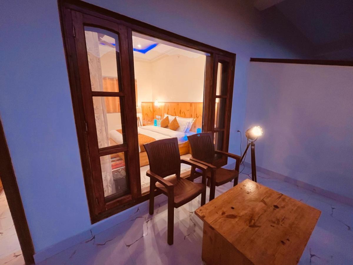Sitara Resort, Scenic Mountain View Rooms With Balcony & Terrace موسوري المظهر الخارجي الصورة