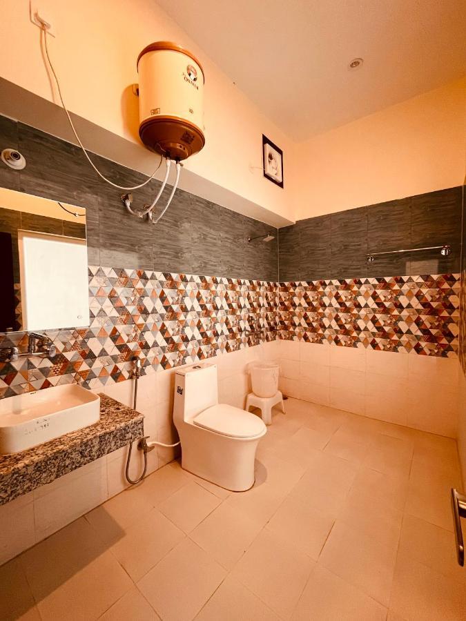 Sitara Resort, Scenic Mountain View Rooms With Balcony & Terrace موسوري المظهر الخارجي الصورة